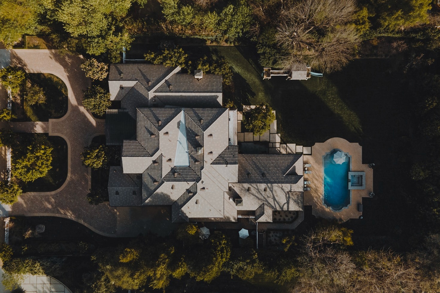 How to Choose the Perfect Luxury Property